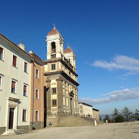 Monastero San Vincenzo - Casa Per Ferie Hotel Bassano Romano Exterior photo