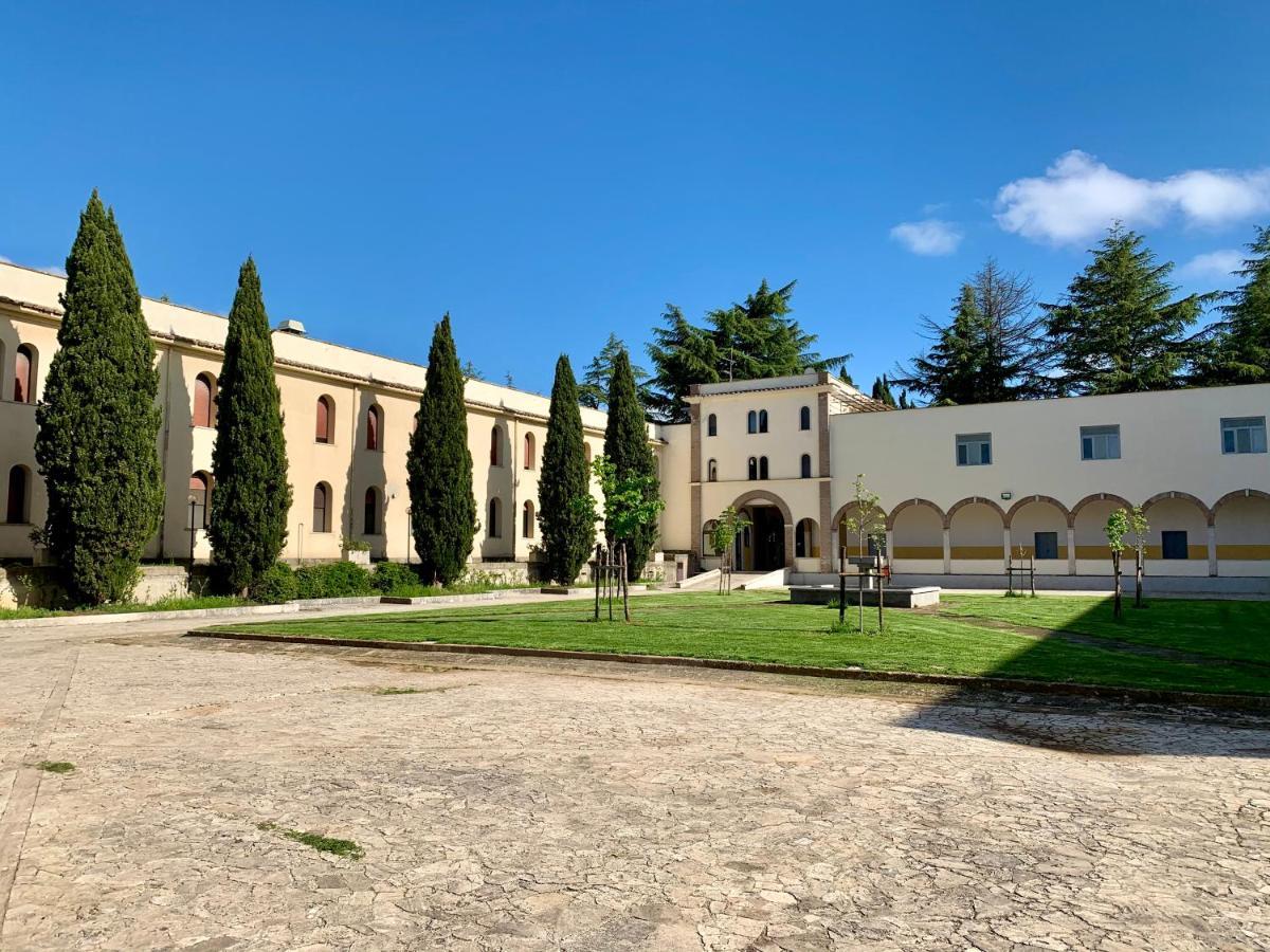 Monastero San Vincenzo - Casa Per Ferie Hotel Bassano Romano Exterior photo